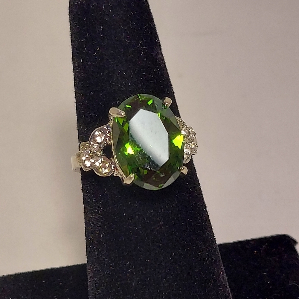Sterling Silver 925 Faux Emerald Ring Green Gemstone Rhinestone 6.5 - Picture 2 of 10